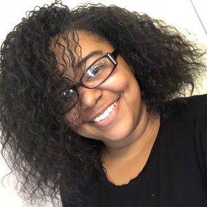 Meet your Posher, Mekkayla